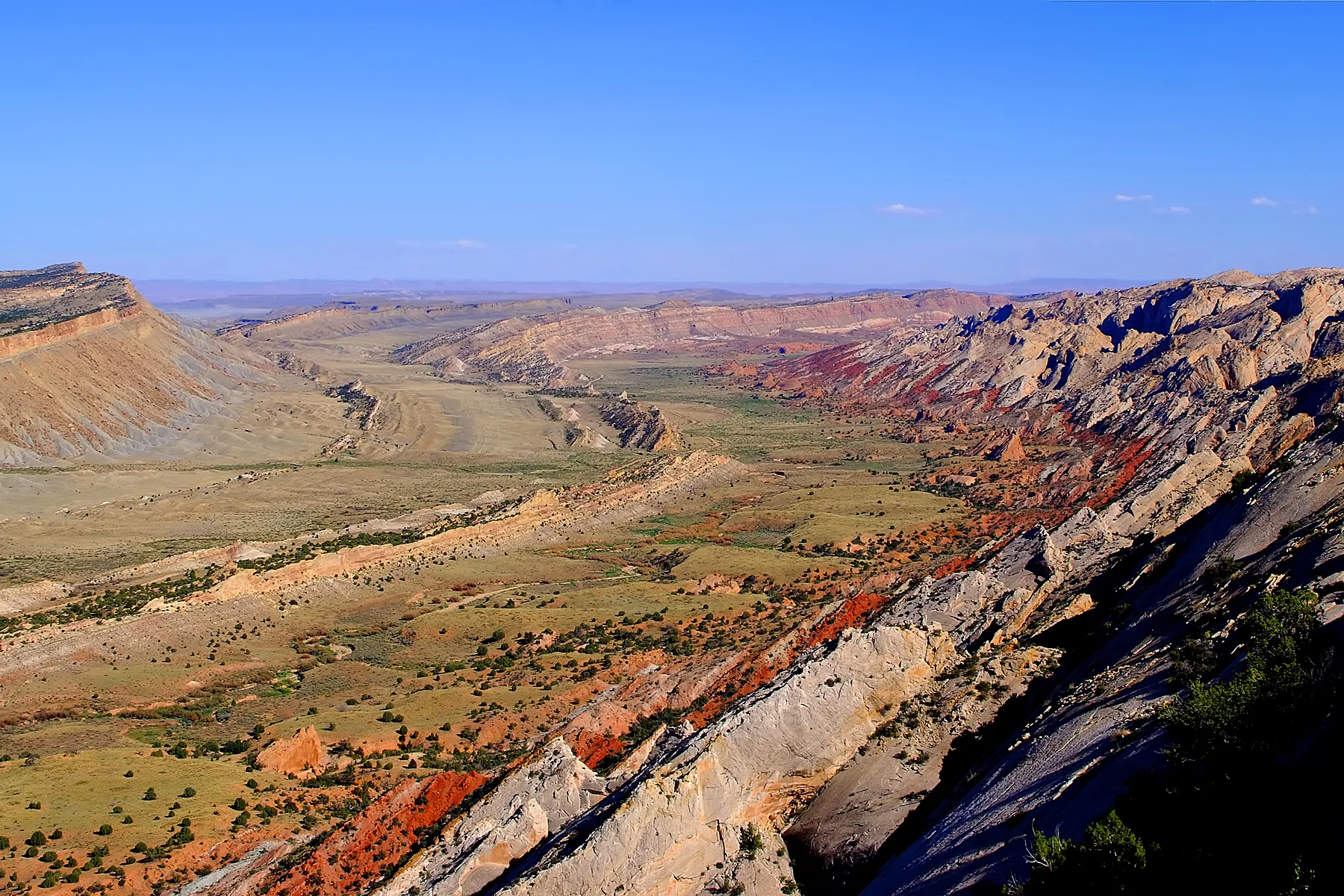 Waterpocket Fold rock layers, Capitol Reef National Park